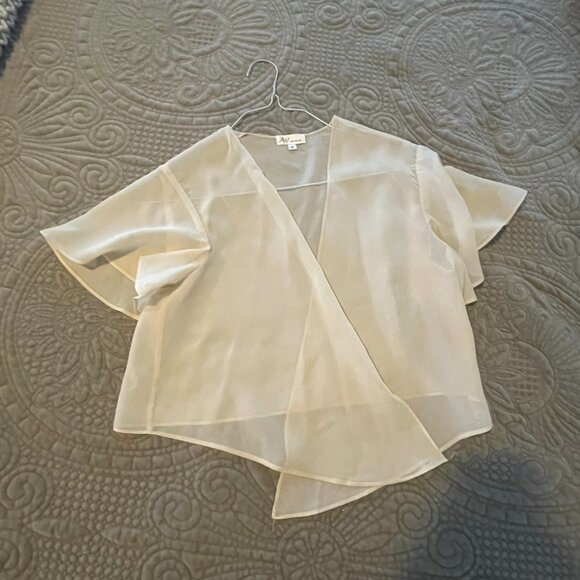 Bridesmaid Chiffon Wrap Cape with Flutter Sleeves - Picture 3 of 4